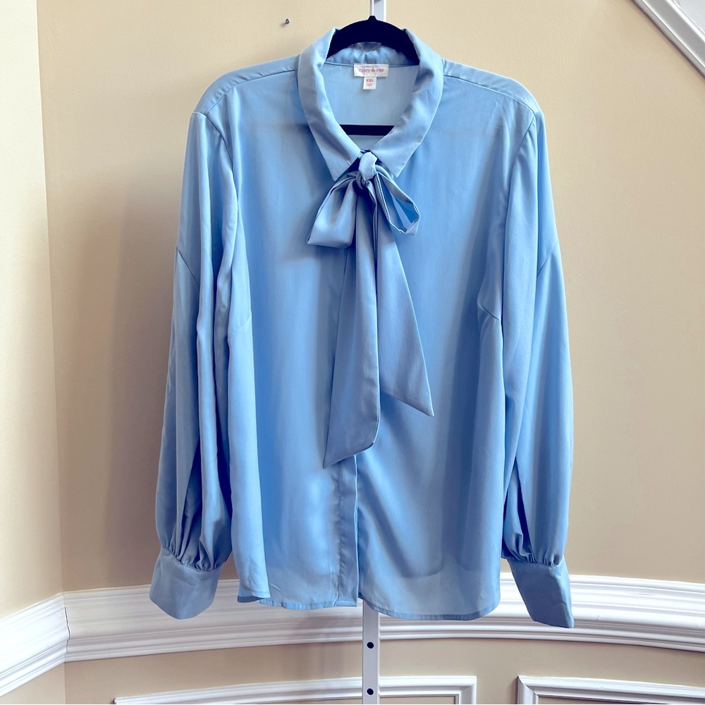 Riley & Rae Light Blue Camille Tie Neck Long Sleeve Blouse Size XXL